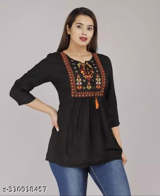 NEW MODEL TOP BLACK  77