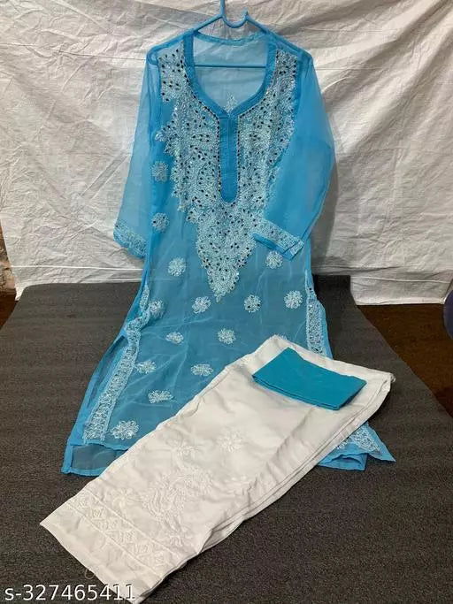 MIRROR WORK CHIKANKARI KURTI WITH INNER AND PANT