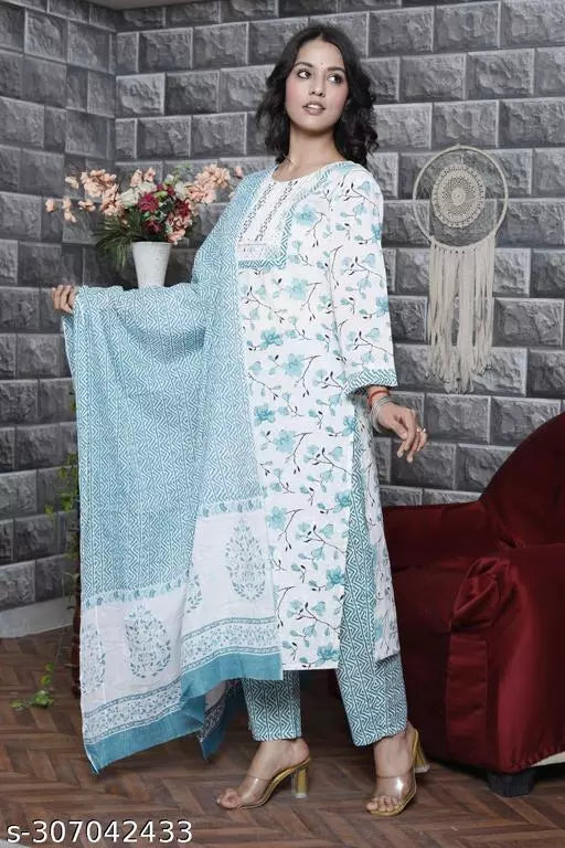 Chitrarekha Graceful Women Kurta Sets